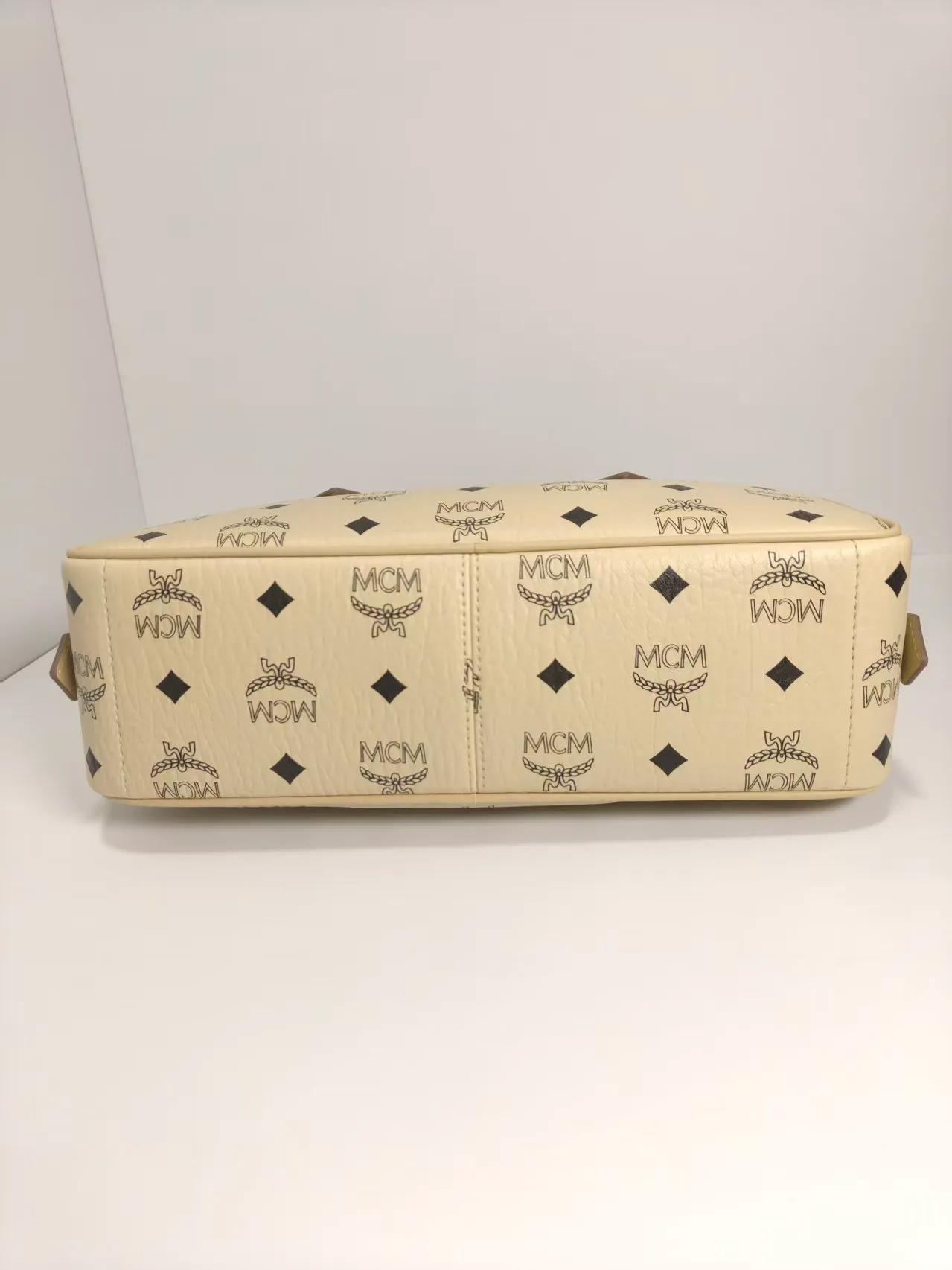 All Categories MCM Women’s Bags and Wallets MCM 2712