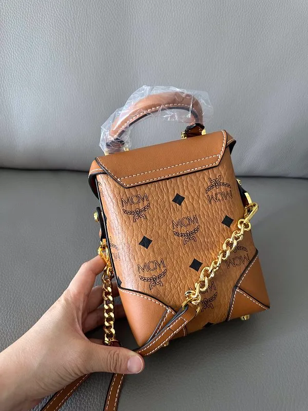 All Categories MCM Women’s Bags and Wallets MCM 65010