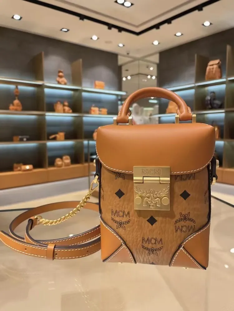 All Categories MCM Women’s Bags and Wallets MCM 65010