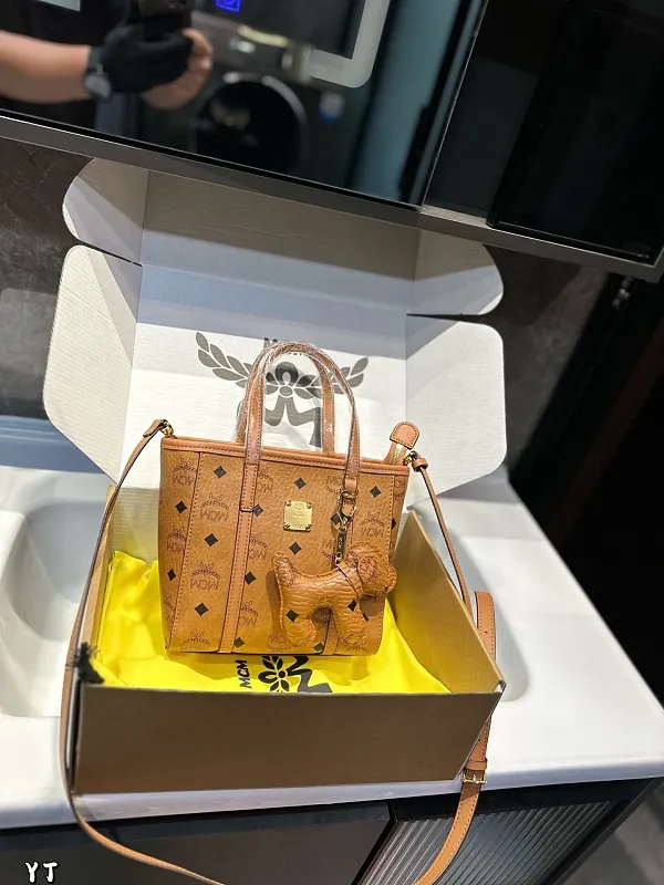 All Categories MCM Women’s Bags and Wallets MCM 88077