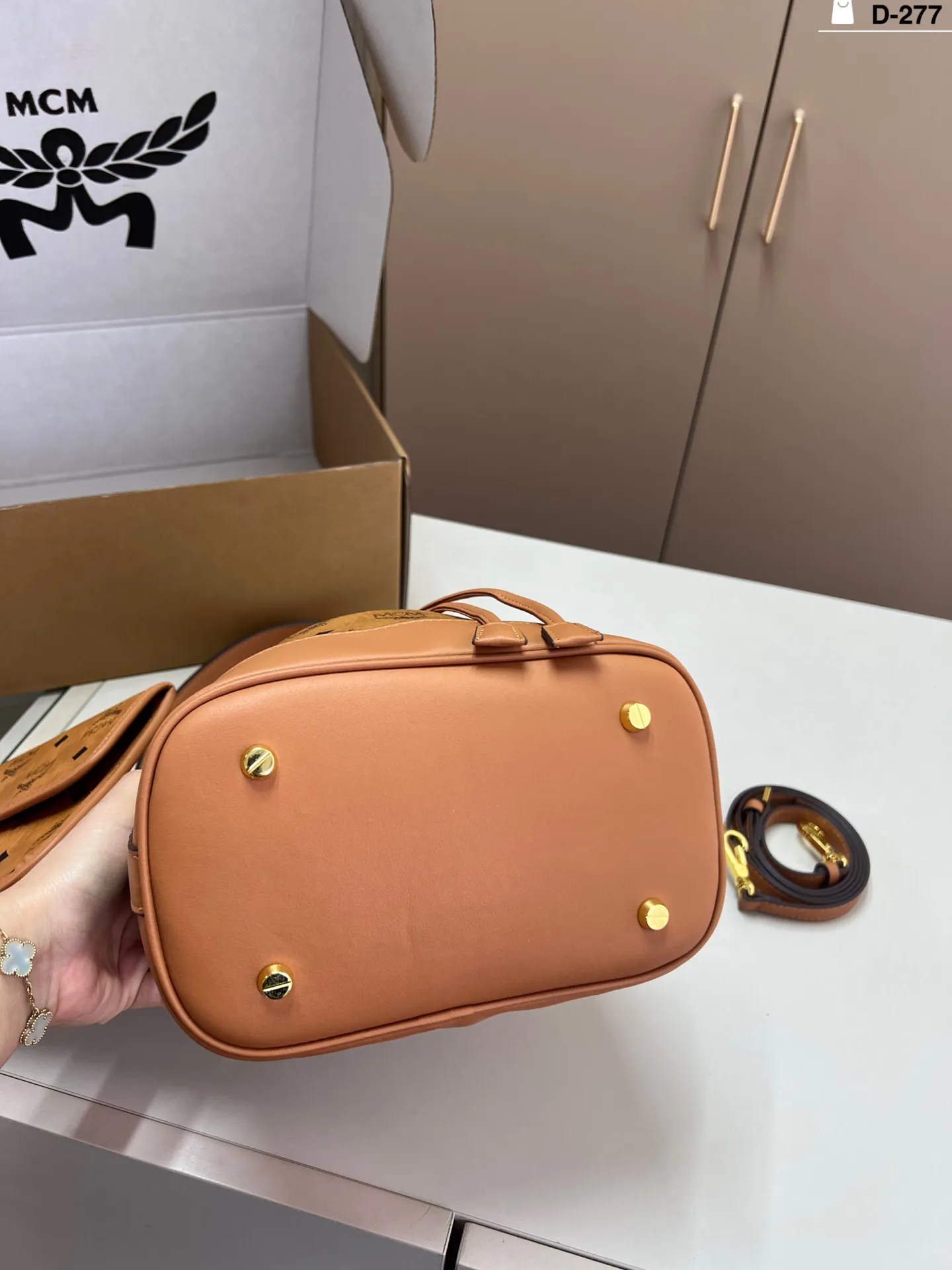 All Categories MCM Women’s Bags and Wallets MCM 88104