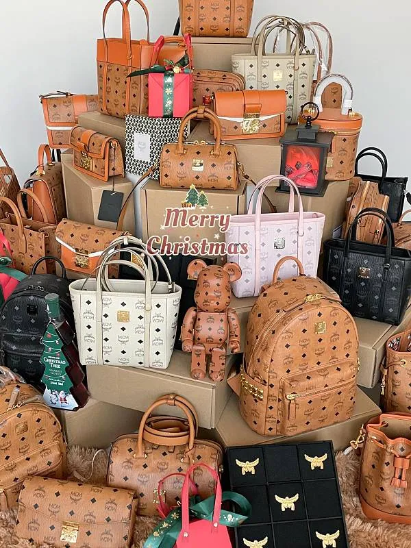 All Categories MCM Women's Bags Wallets MCM Collection