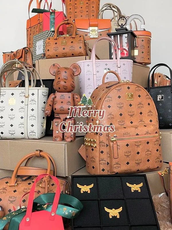 All Categories MCM Women's Bags Wallets MCM Collection