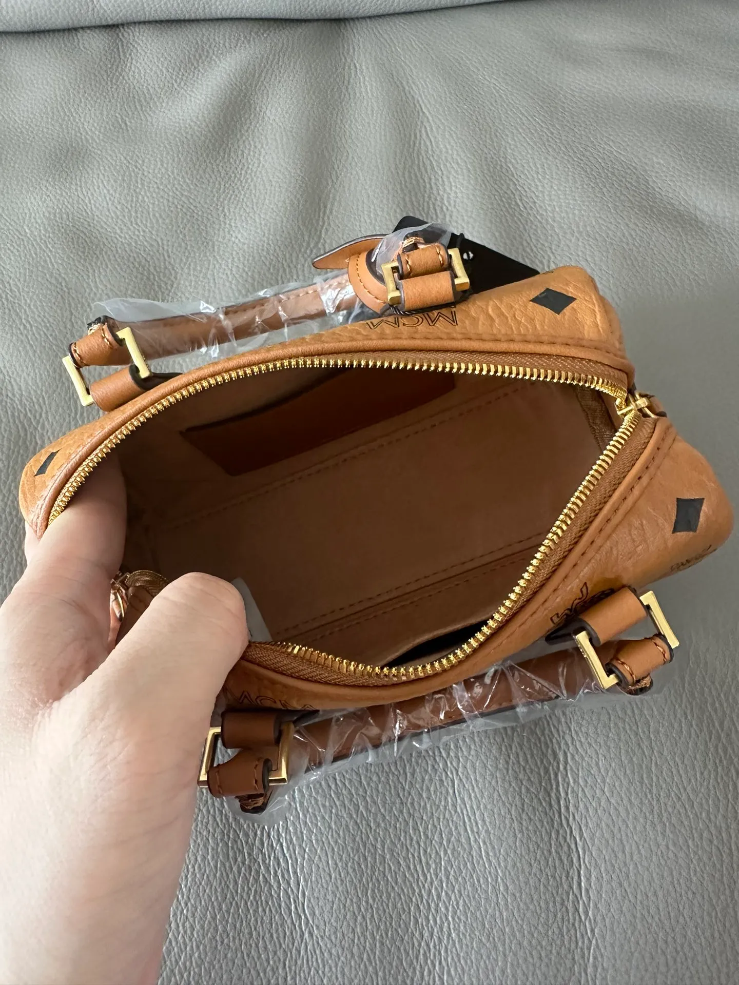 All Categories MCM Women’s Bags and Wallets MCM 65039