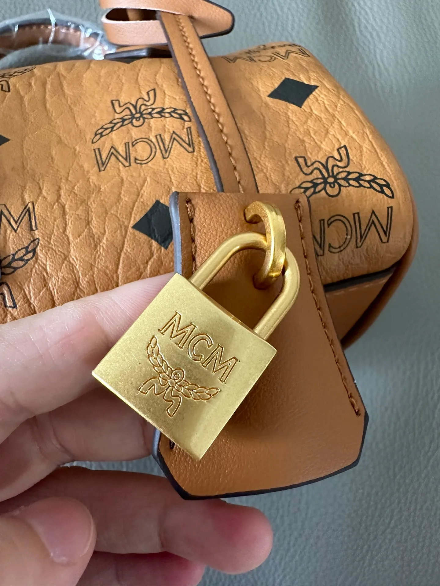 All Categories MCM Women’s Bags and Wallets MCM 65039