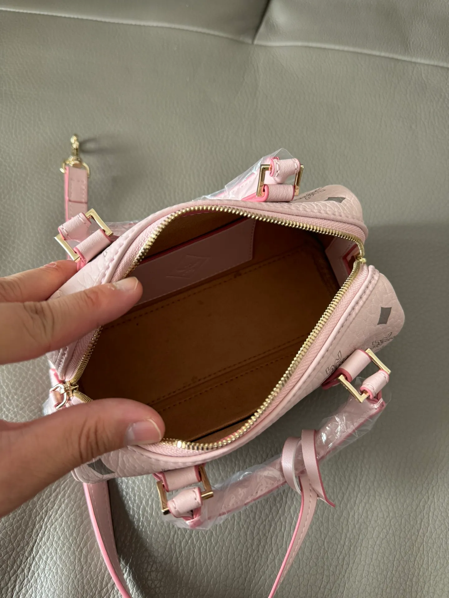 All Categories MCM Women’s Bags and Wallets MCM 65039