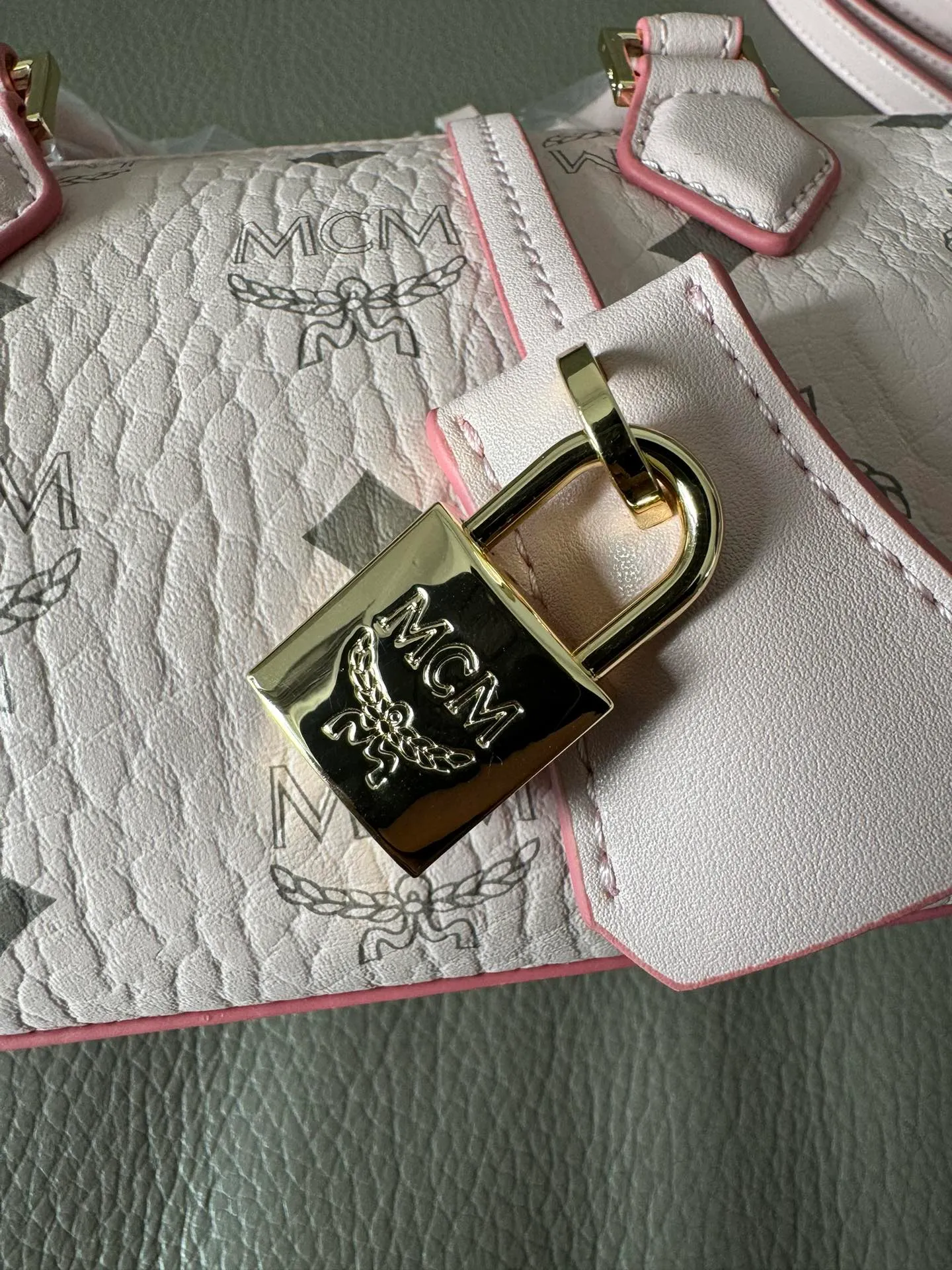 All Categories MCM Women’s Bags and Wallets MCM 65039