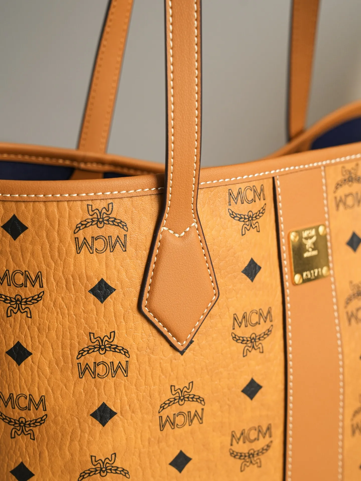 All Categories MCM Women’s Bags Wallets MCM 26