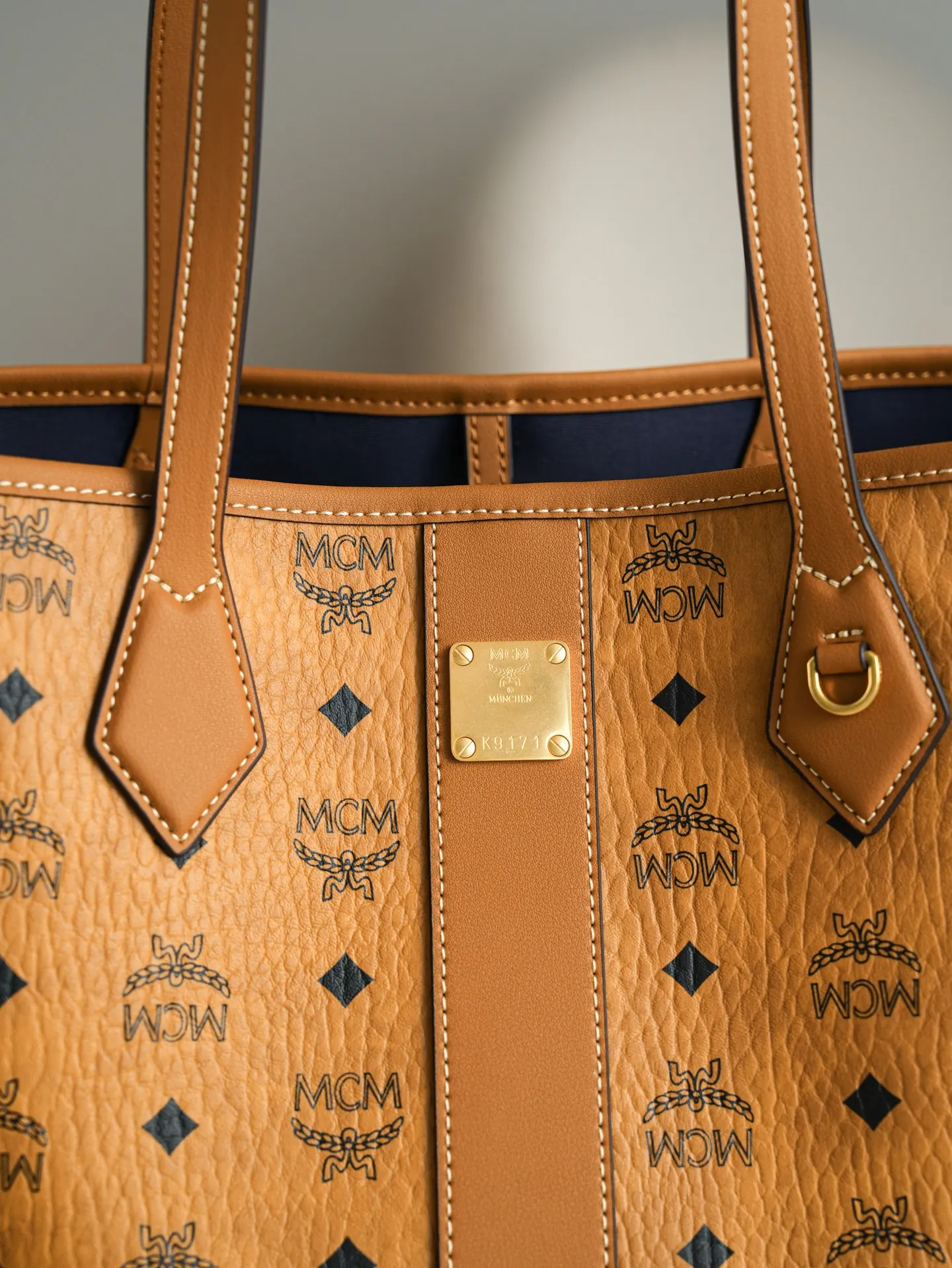 All Categories MCM Women’s Bags Wallets MCM 26