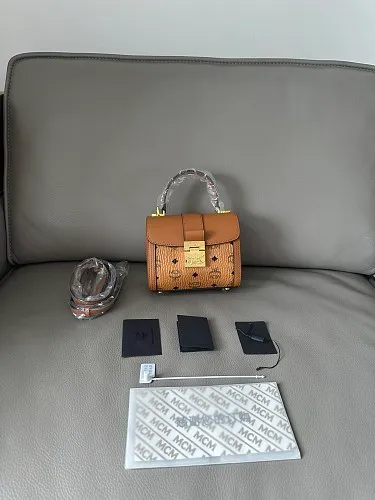 All Categories MCM Women’s Bags and Wallets MCM 65011