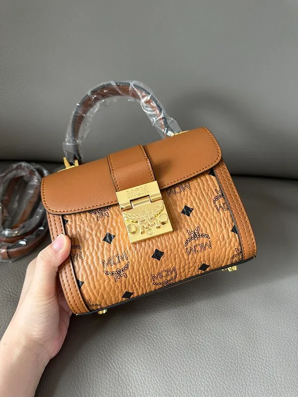 All Categories MCM Women’s Bags and Wallets MCM 65011