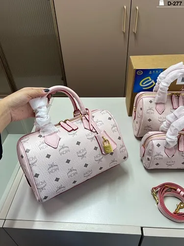 All Categories MCM Women’s Bags and Wallets MCM 88110
