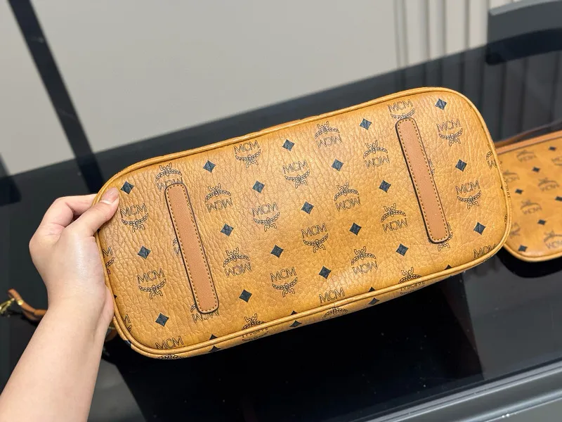 All Categories MCM Women’s Bags and Wallets MCM 3430