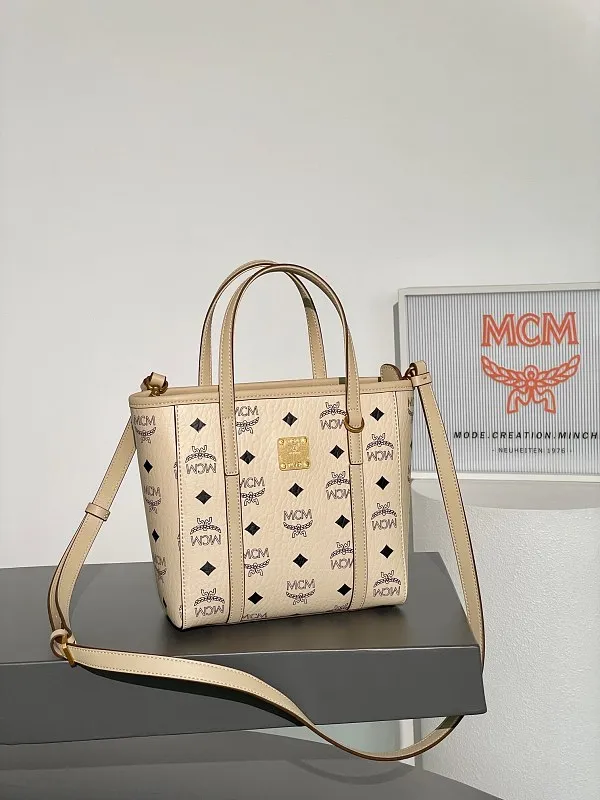 All Categories MCM Women’s Bags and Wallets MCM 260