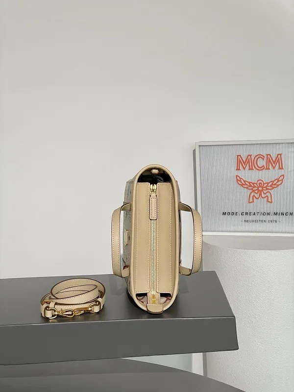 All Categories MCM Women’s Bags and Wallets MCM 260