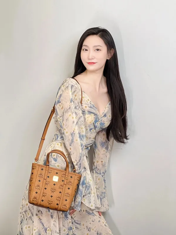 All Categories MCM Women’s Bags and Wallets MCM 260