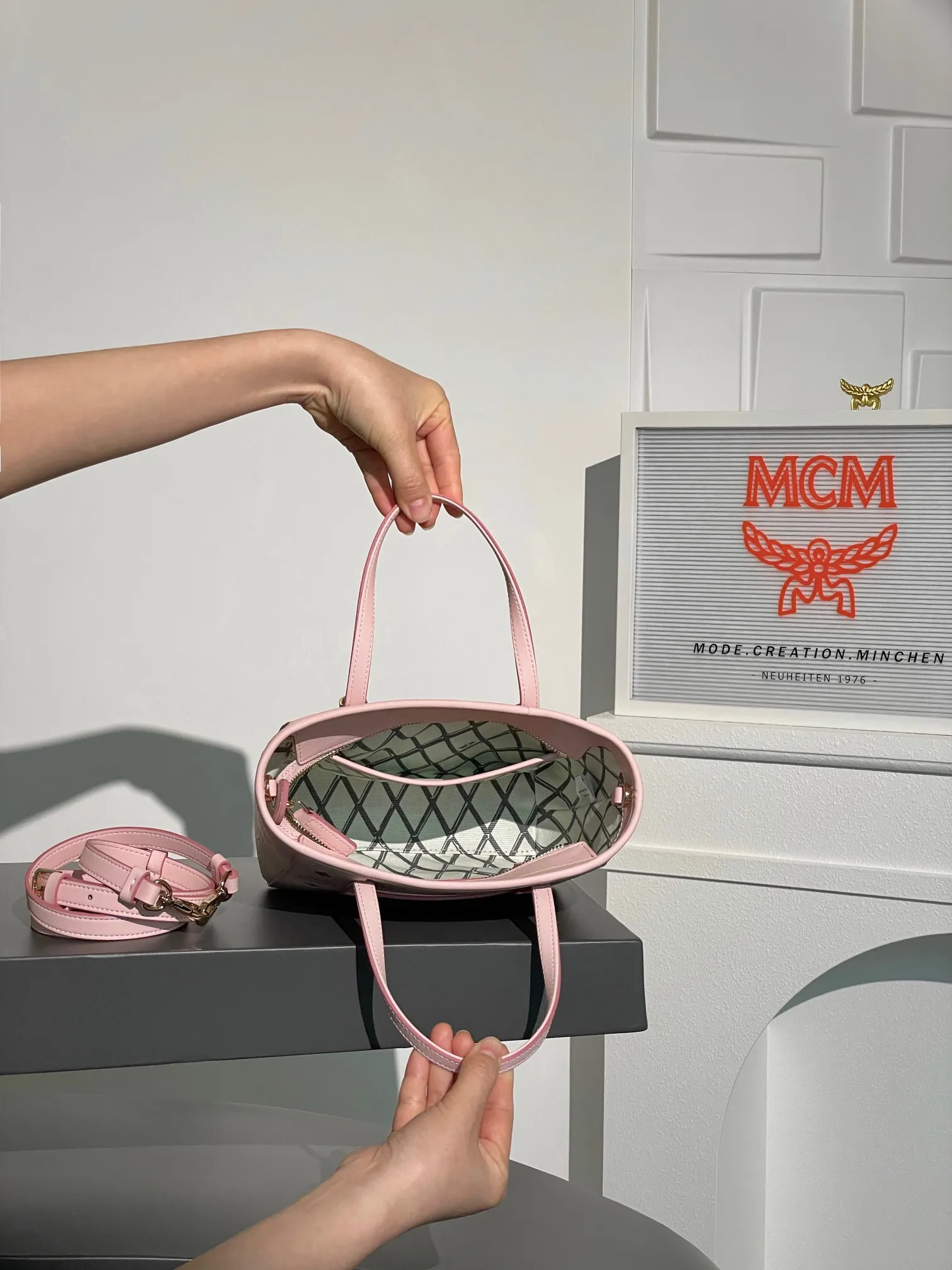 All Categories MCM Women’s Bags and Wallets MCM 260
