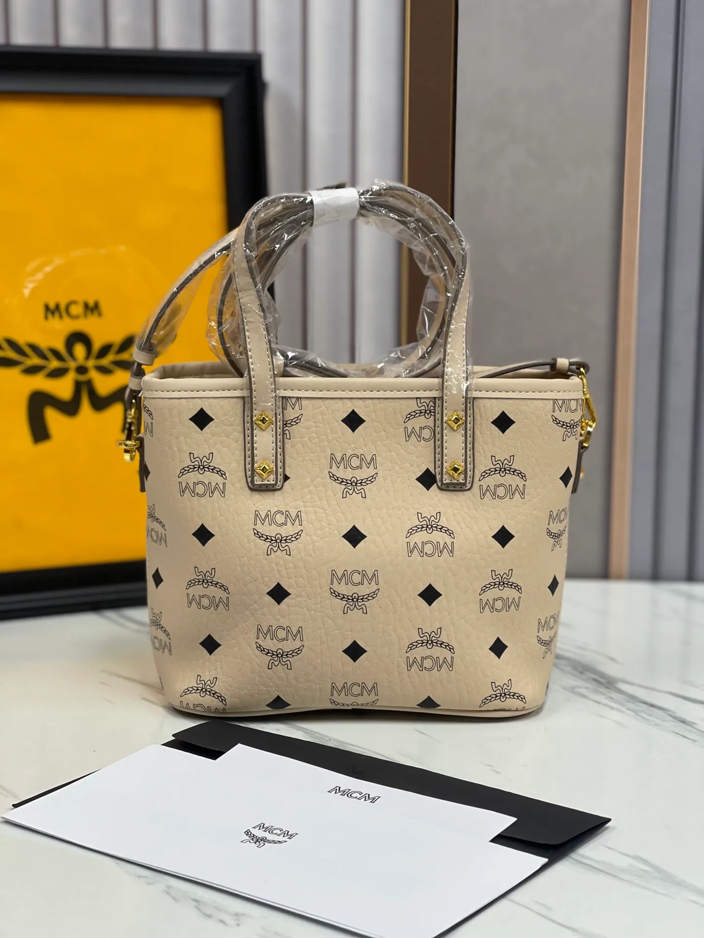 Batch 340💰MCM new upgraded version·High quality·Eco-friendly with counter ♻️Gift box packaging🎁Box of classic vegetable basket mini shopping bag, model: 03. Size 21X18X10 ✈✈🛍🐞🐞✨ M C M ✨⚡⚡Original ykk slider zipper/counter original customization🌼