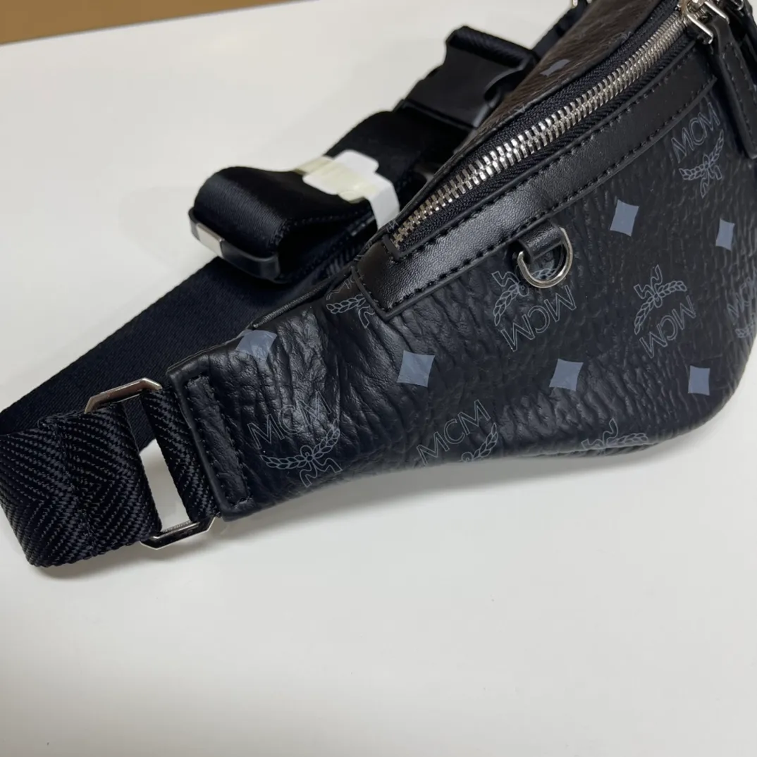 Batch 380💰MCM new waist bag/chest bag! Both men and women are welcome! The chest bag is very practical. Comes with gift box Size: 34.12
