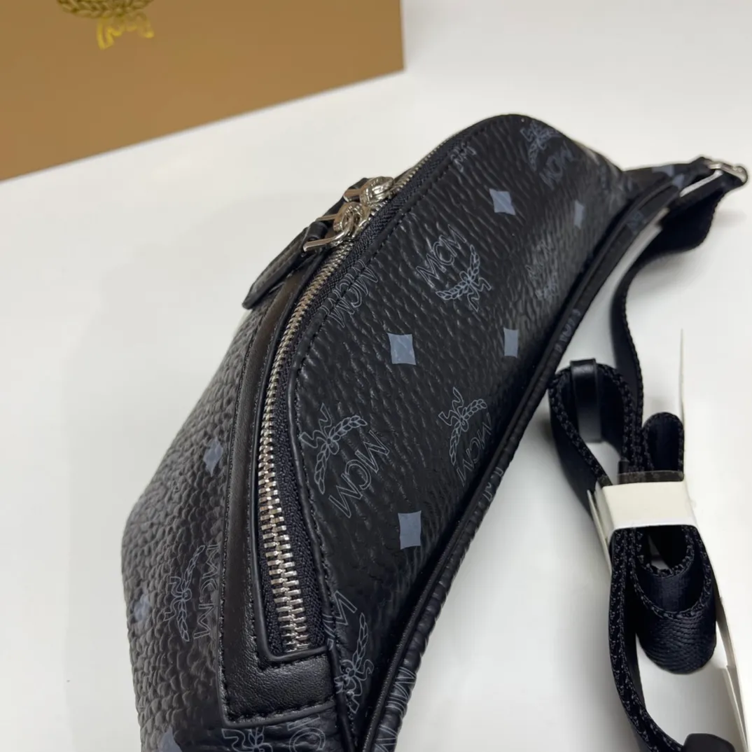 Batch 380💰MCM new waist bag/chest bag! Both men and women are welcome! The chest bag is very practical. Comes with gift box Size: 34.12