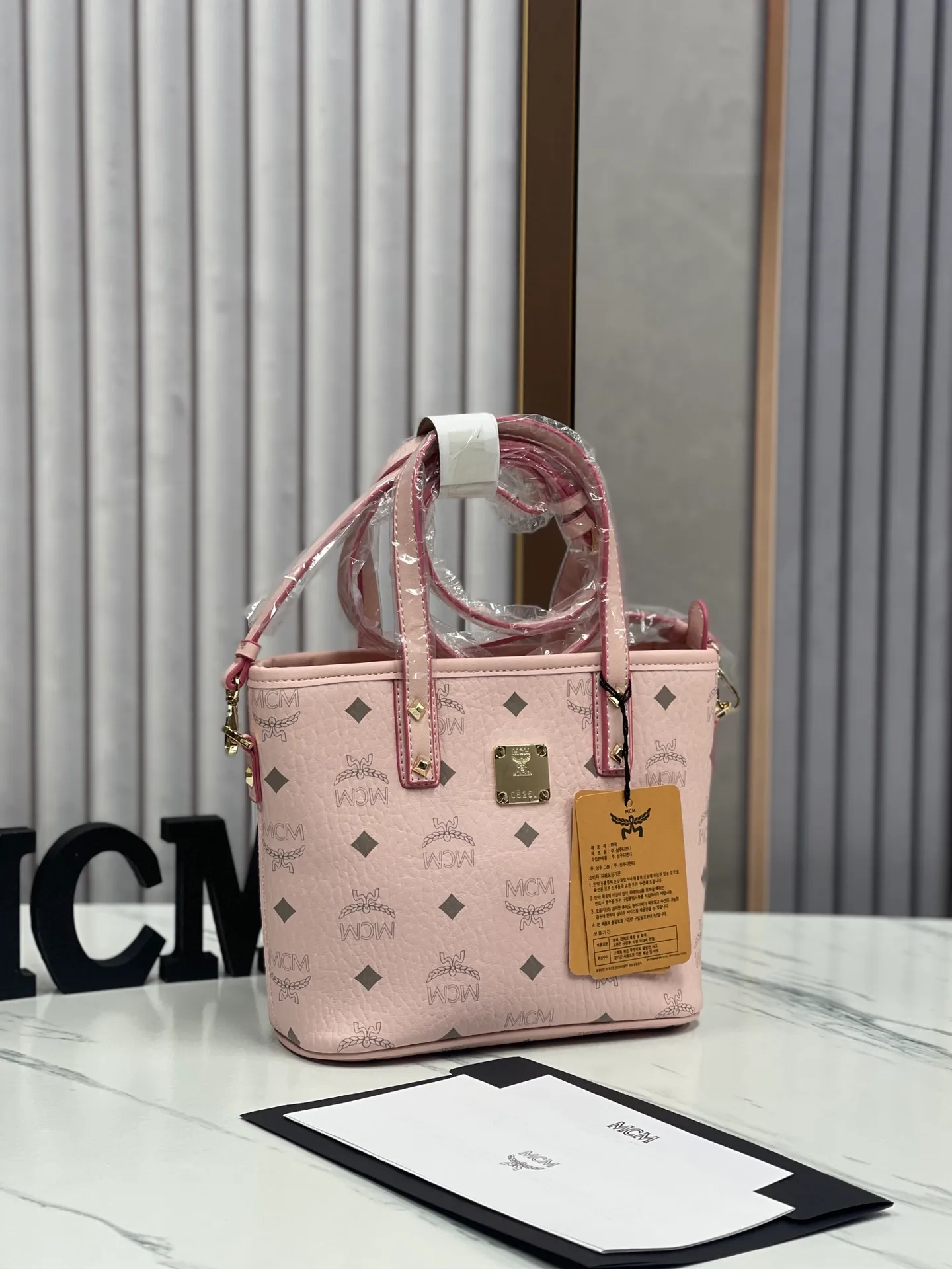 Batch 340💰MCM new upgraded version·High quality·Eco-friendly with counter ♻️Gift box packaging🎁Box of classic vegetable basket mini shopping bag, model: 03. Size 21X18X10 ✈✈🛍🐞🐞✨ M C M ✨⚡⚡Original ykk slider zipper/counter original customization🌼