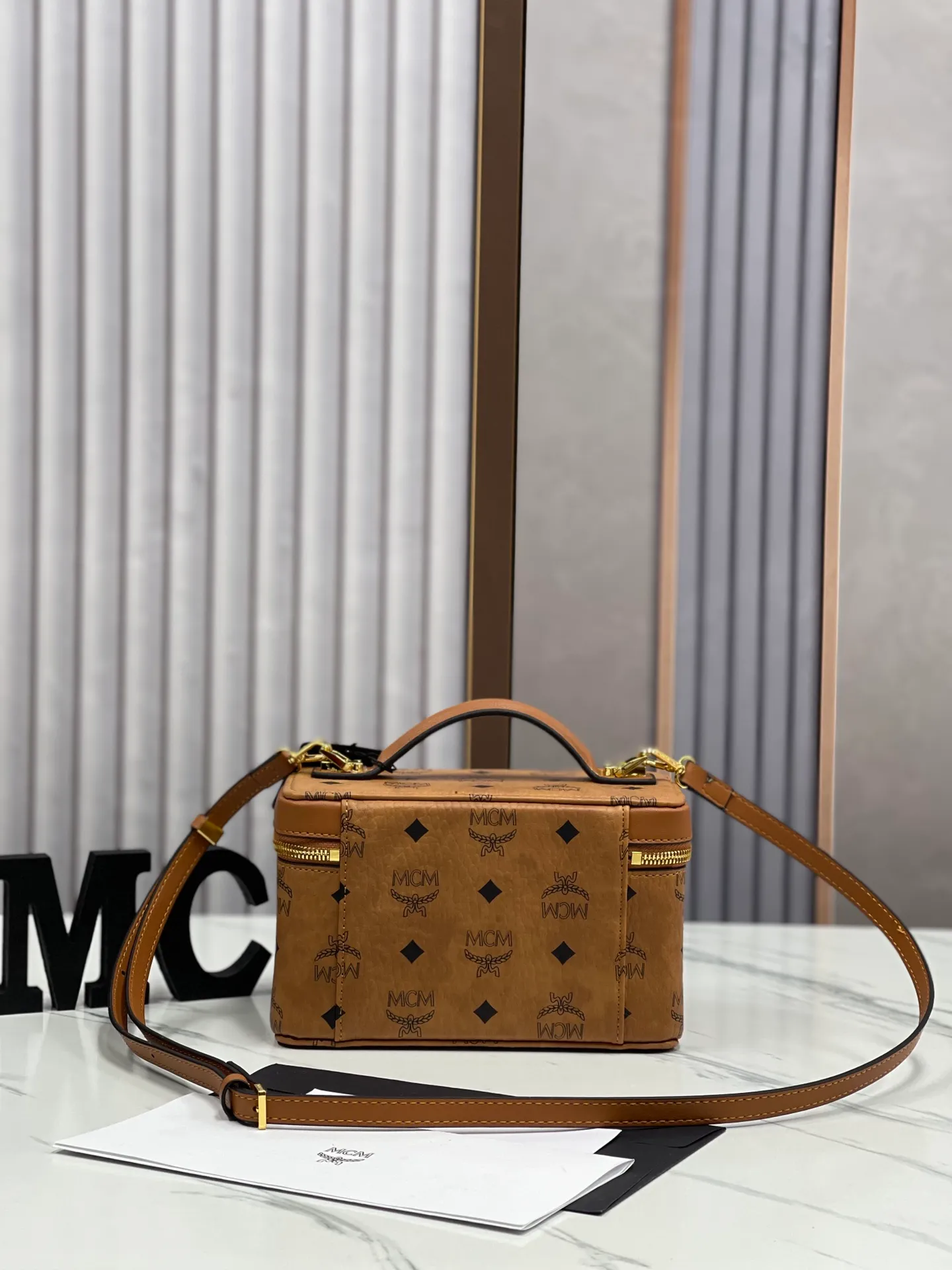 Batch 380💰 MCM Home🇰🇷New counter cosmetic case/handbag/shoulder bag⚡️With original box/original ykk slider zipper/counter original customization original suede lining⚡🌸🌸Size: 20x12x10cm🌺🌺🌺👒👒👒🌴🌴🌴