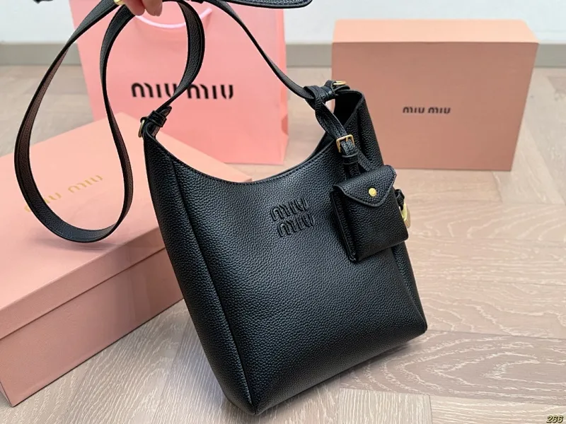 All categories Official website "Brand Women's Bags" Women's Bags 💙 miumiu 2025 new miumiu handbags