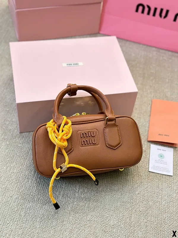All Categories Official Website "Brand Women's Bags" Women's Bags 💙 miumiu 2024 official website new MIUMIU crossbody bag