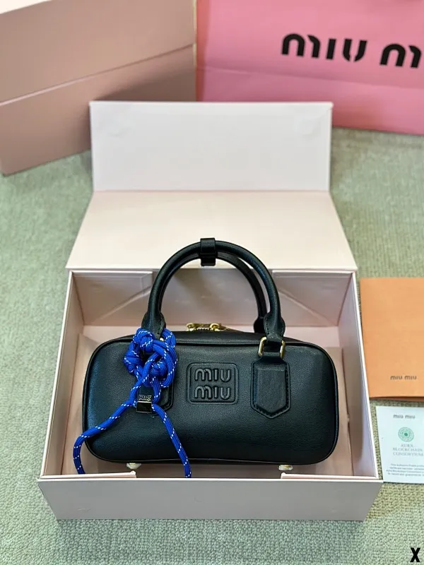 All Categories Official Website "Brand Women's Bags" Women's Bags 💙 miumiu 2024 official website new MIUMIU crossbody bag