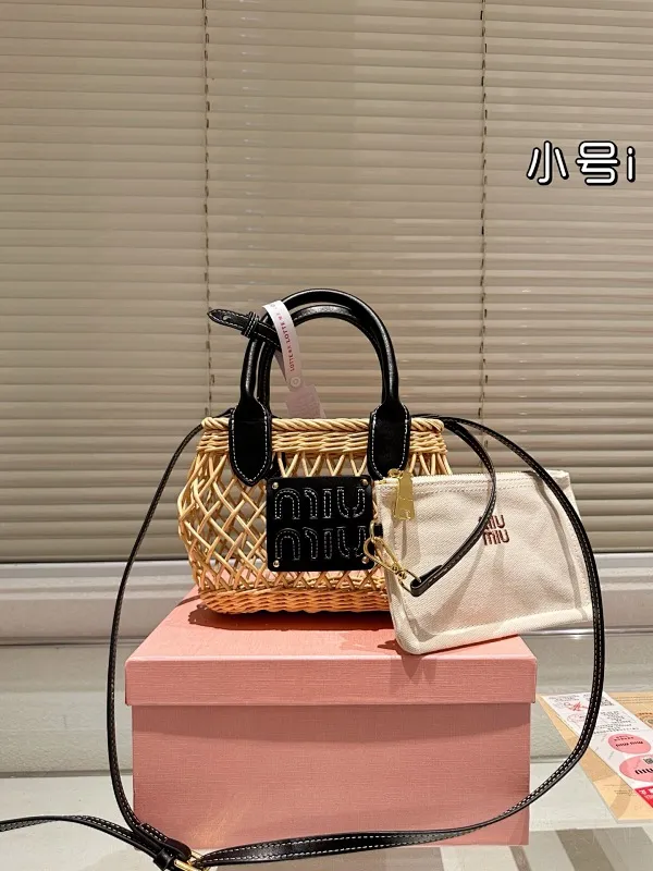 All categories Official website "Brand Women's Bags" Women's Bags 💙 miumiu 2025 new miumiu bowling bag