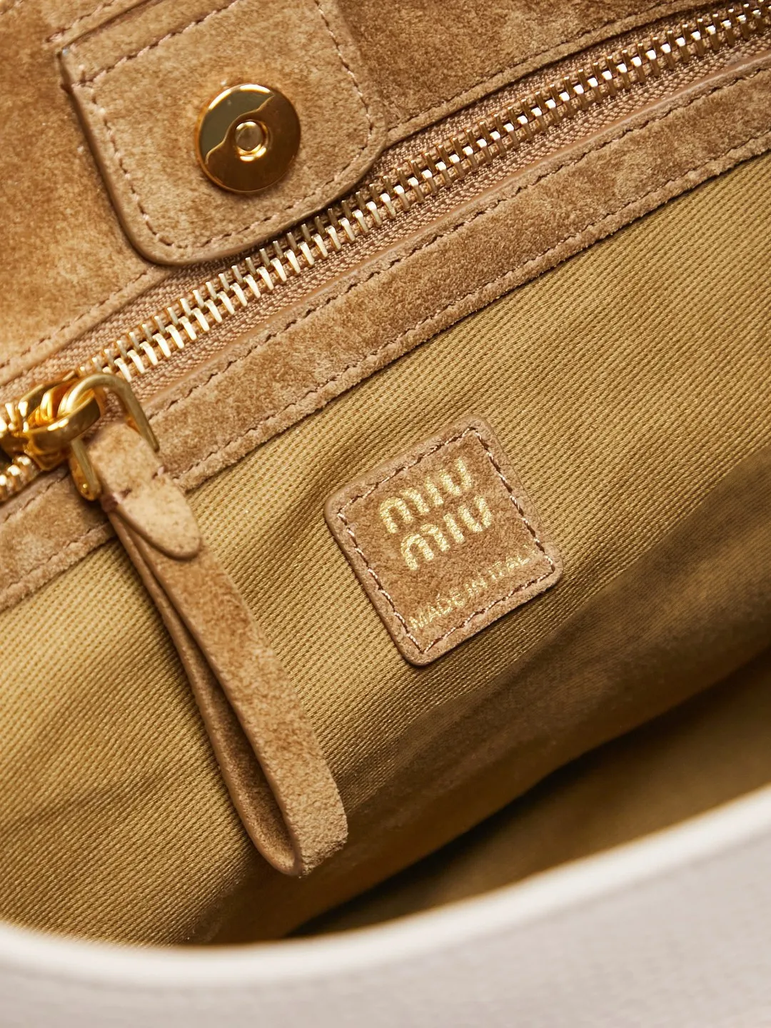 All Categories Official Website "Brand Women's Bags" Women's Bags 💙 miumiu 2026 New MIUMIU Tote Bag
