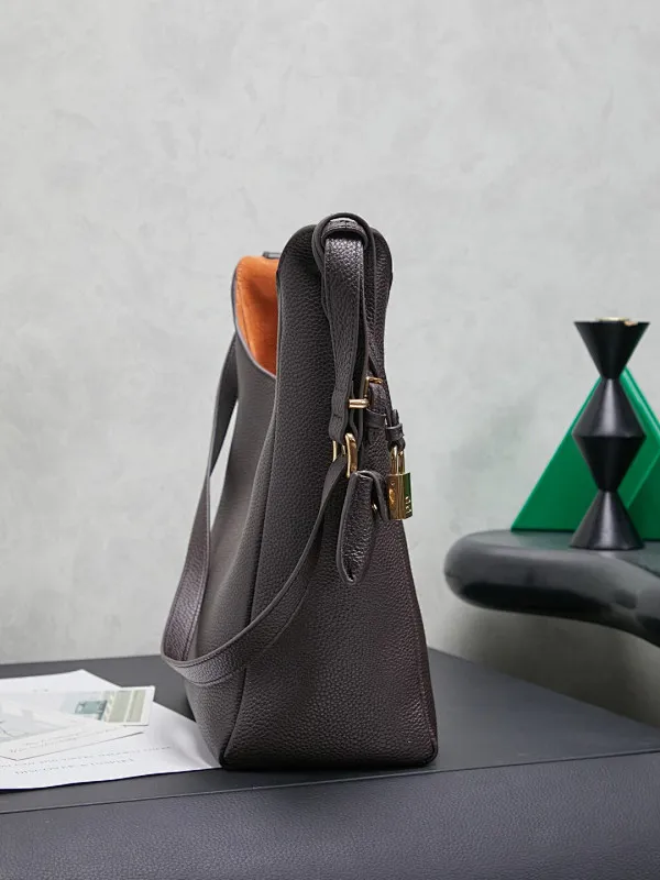 All Categories Official Website "Brand Women's Bags" Women's Bags 💙 miumiu 2026 New MIUMIU Tote Bag