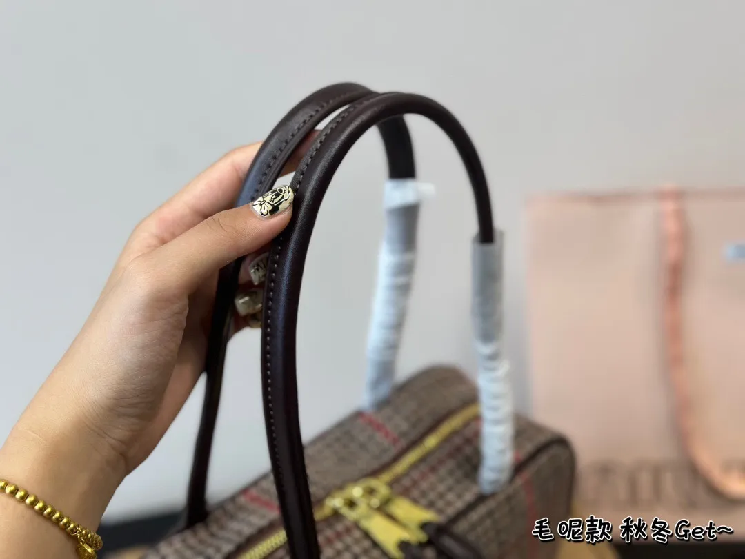 All Categories Official Website "Brand Women's Bags" Women's Bags 💙 miumiu 2024 official website new MIUMIU handbags