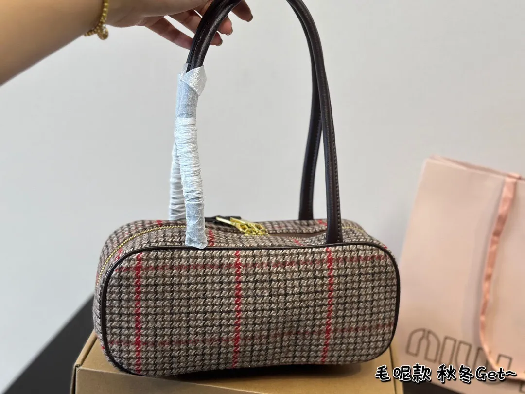 All Categories Official Website "Brand Women's Bags" Women's Bags 💙 miumiu 2024 official website new MIUMIU handbags