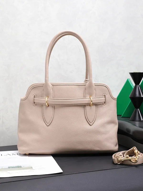 All categories Official website "Brand Women's Bags" Women's Bags 💙 miumiu 2026 new MIUMIU handbags