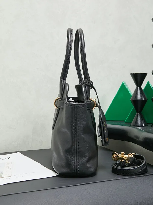 All categories Official website "Brand Women's Bags" Women's Bags 💙 miumiu 2026 new MIUMIU handbags