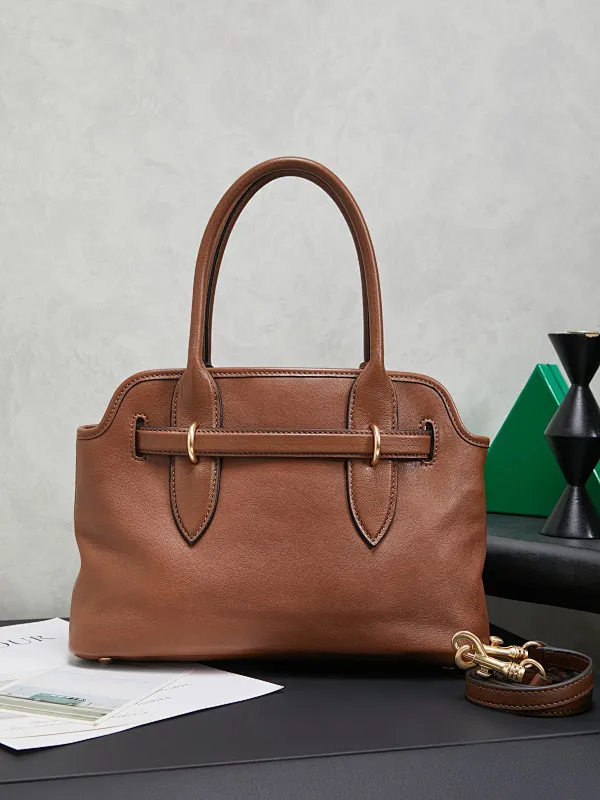 All categories Official website "Brand Women's Bags" Women's Bags 💙 miumiu 2026 new MIUMIU handbags