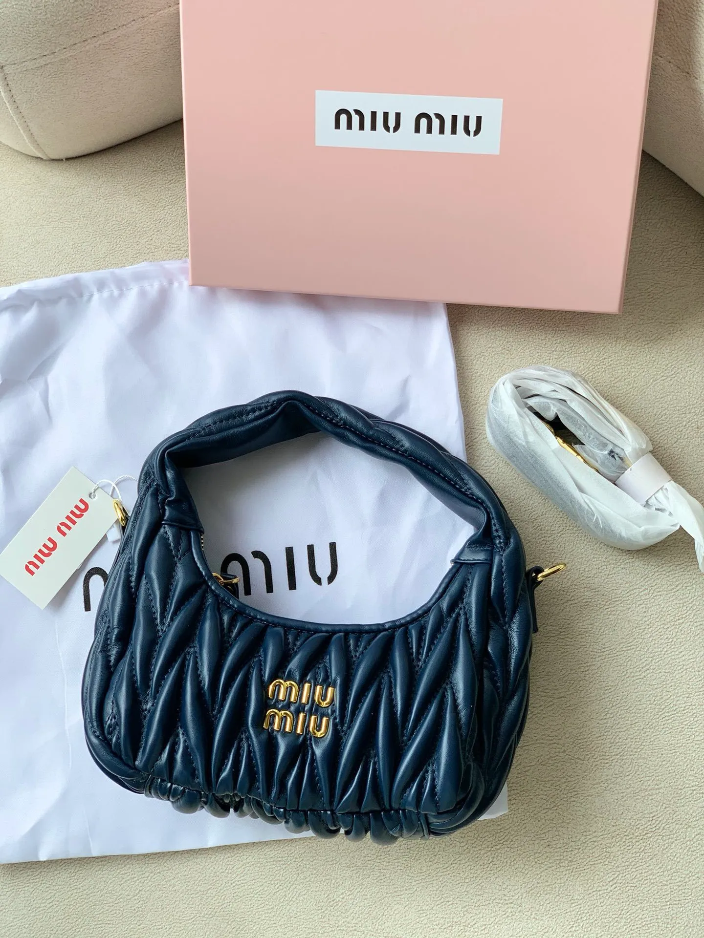 All categories Official website "Brand Women's Bags" Women's Bags 💙 miumiu 2023 new miumiu armpit bags wholesale