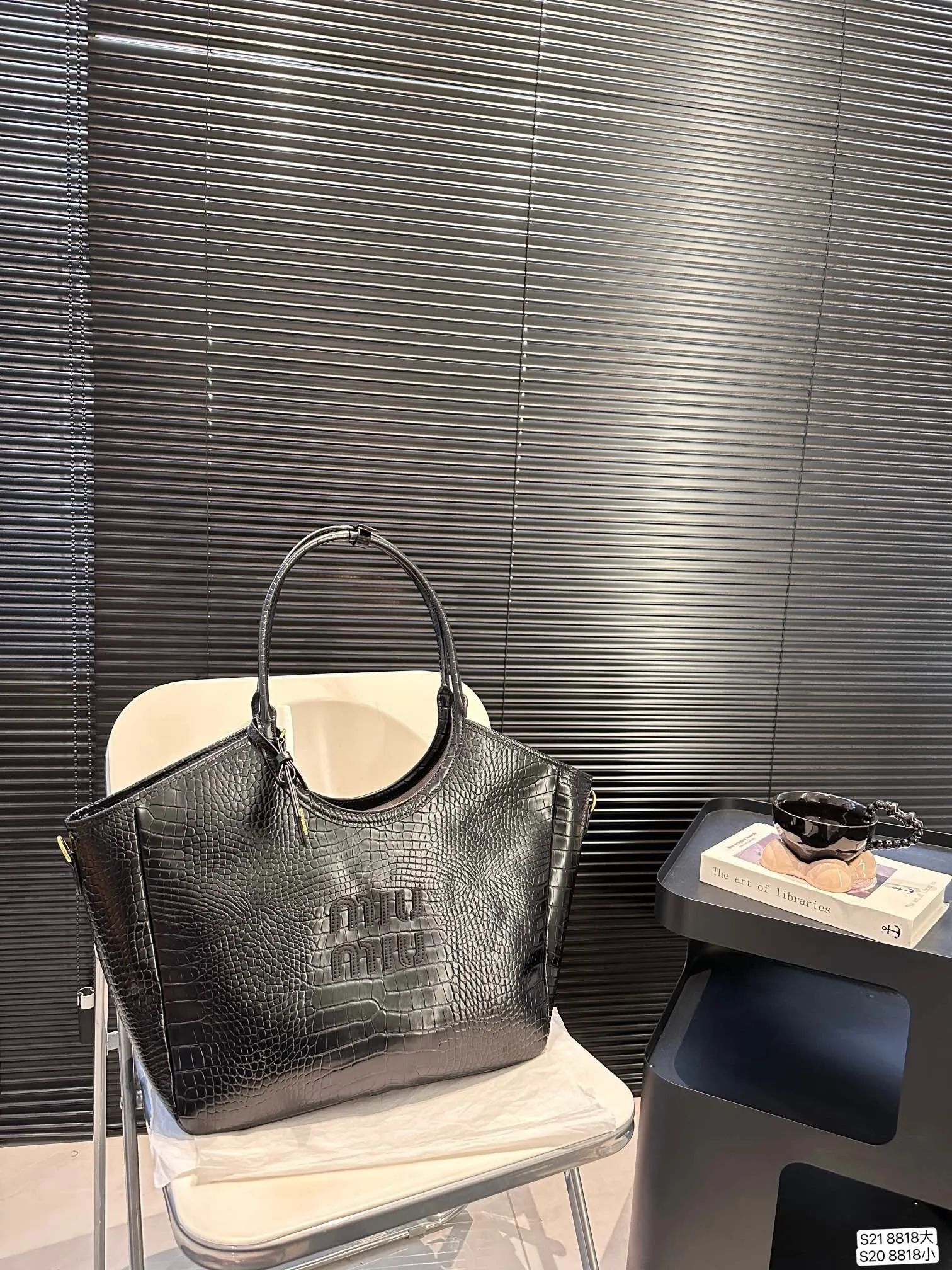 All categories Official website "Brand Women's Bags" Women's Bags 💙 miumiu 2024 new MIUMIU handbags