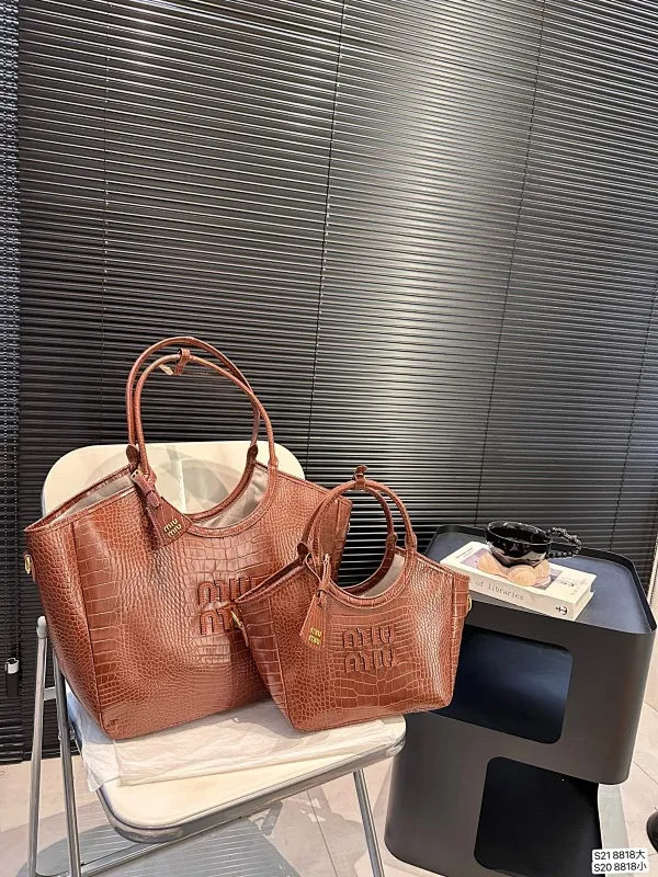 All categories Official website "Brand Women's Bags" Women's Bags 💙 miumiu 2024 new MIUMIU handbags