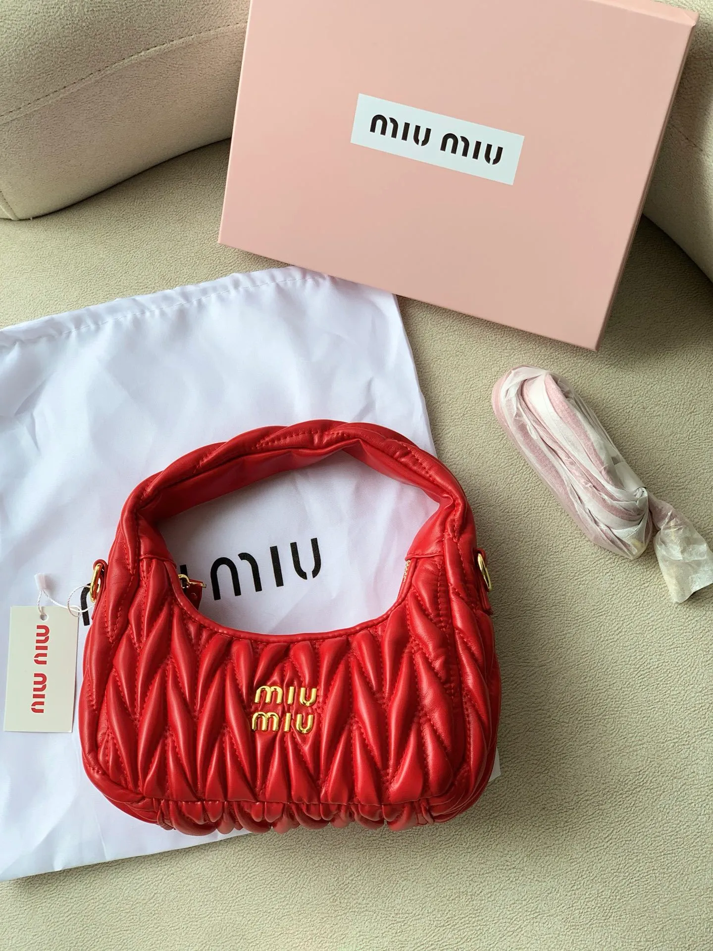 All categories Official website "Brand Women's Bags" Women's Bags 💙 miumiu 2023 new miumiu armpit bags wholesale