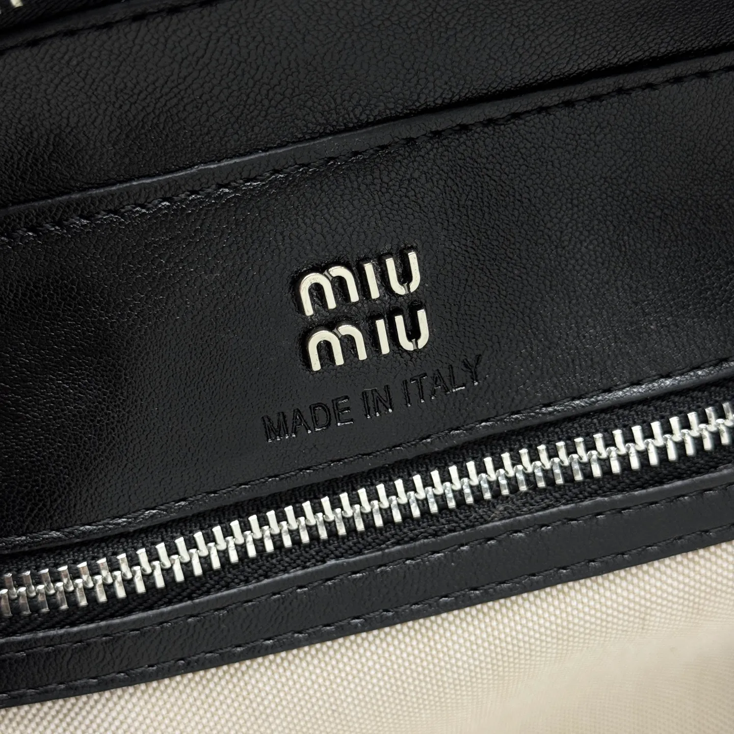 All Categories Official Website "Brand Women's Bags" Women's Bags 💙 miumiu 2026 Official Website miumiuVivant Bowling Bag