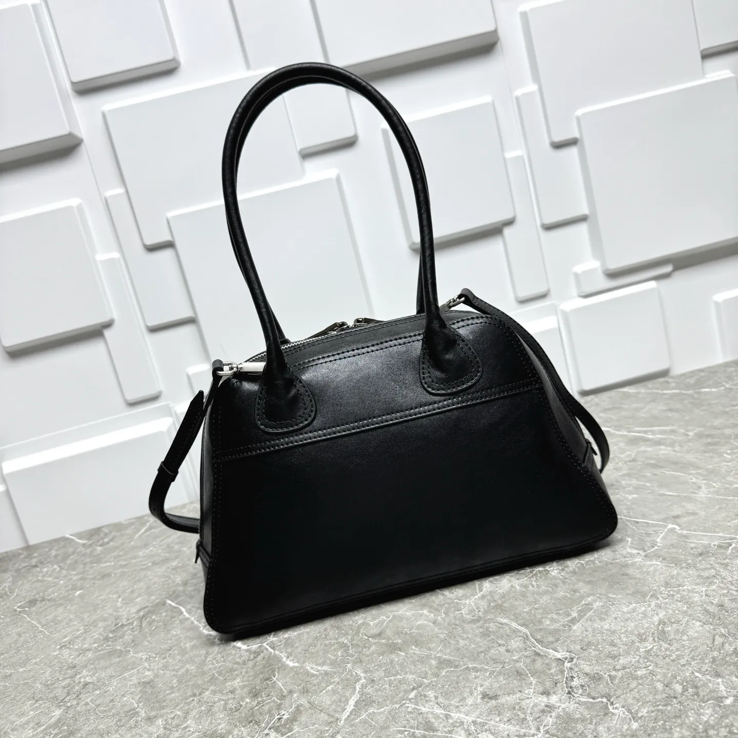 All Categories Official Website "Brand Women's Bags" Women's Bags 💙 miumiu 2026 Official Website miumiuVivant Bowling Bag