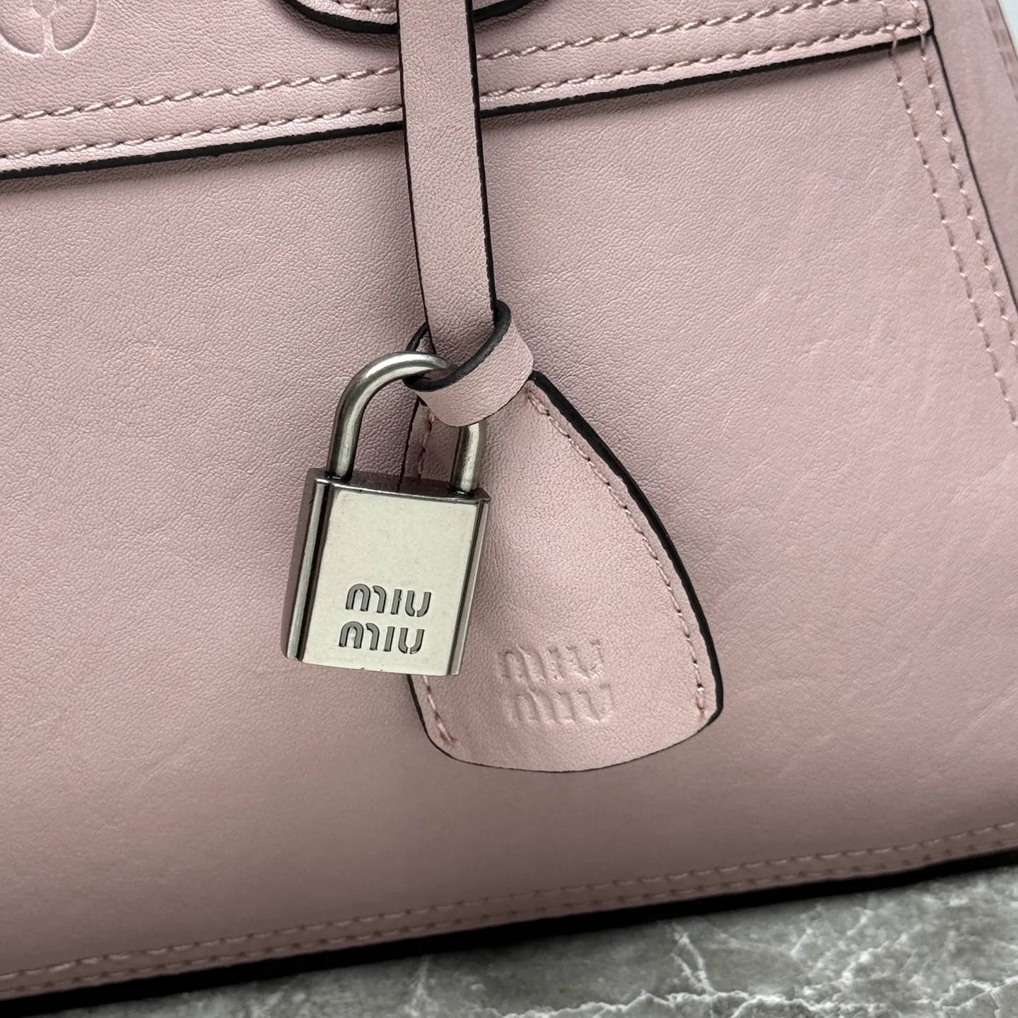 All Categories Official Website "Brand Women's Bags" Women's Bags 💙 miumiu 2026 Official Website miumiuVivant Bowling Bag