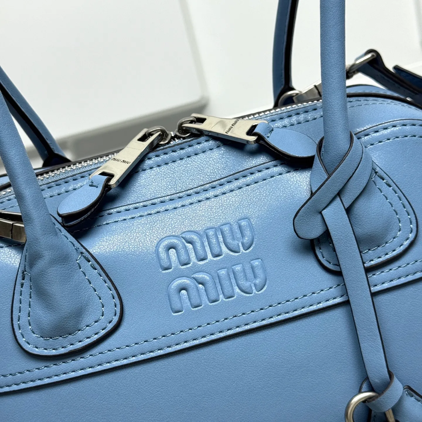 All Categories Official Website "Brand Women's Bags" Women's Bags 💙 miumiu 2026 Official Website miumiuVivant Bowling Bag