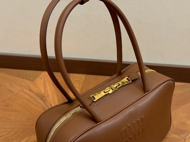 All Categories Official Website "Brand Women's Bags" Women's Bags 💙 miumiu 2024 official website new MIUMIU handbags