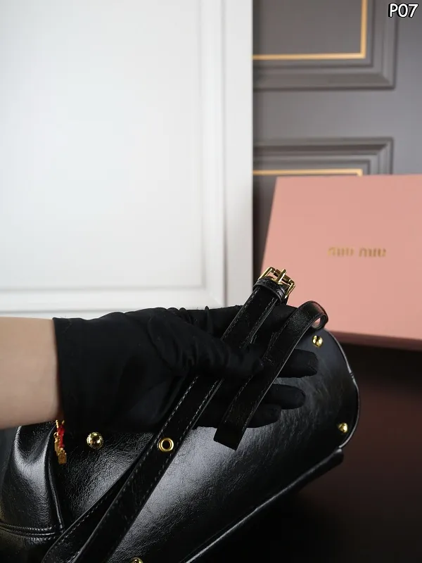 All categories Official website "Brand Women's Bags" Women's Bags 💙 miumiu 2026 new MIUMIU handbags