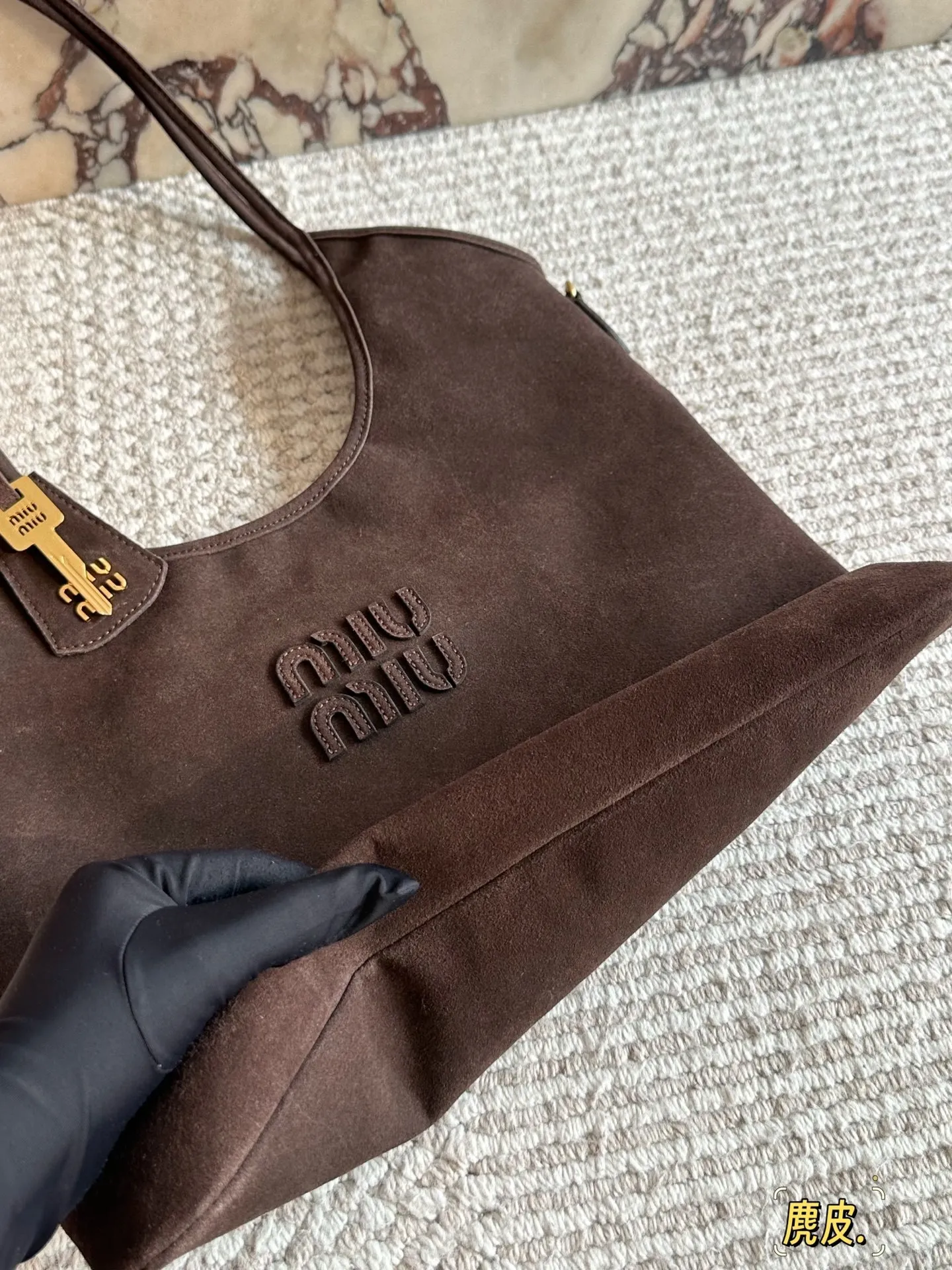 All categories Official website "Brand Women's Bags" Women's Bags 💙 miumiu 2025 new MIUMIU tote bag
