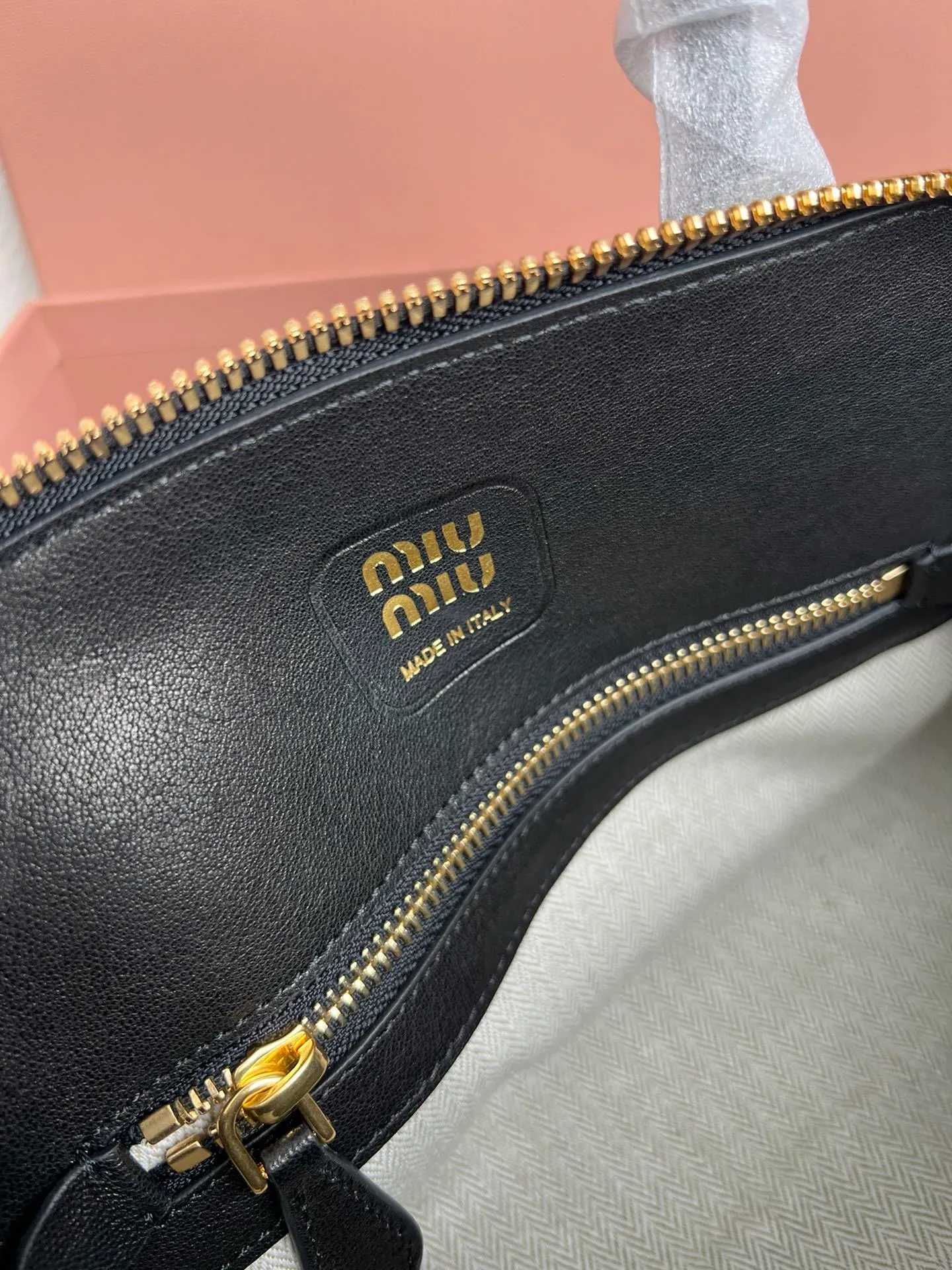 All Categories Official Website "Brand Women's Bags" Women's Bags 💙 miumiu 2026 Official Website MIUMIU Crossbody Bag