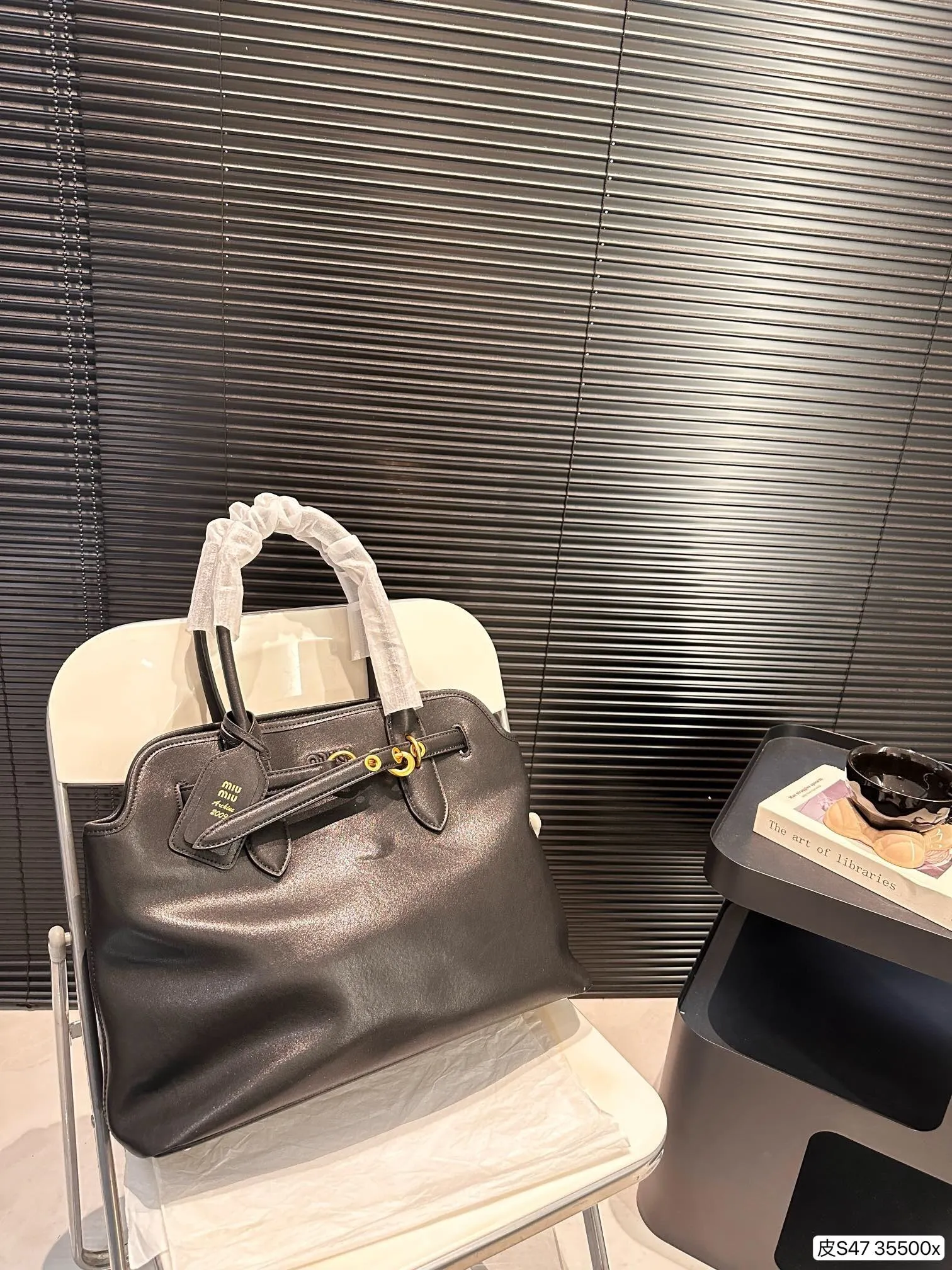 All categories Official website "Brand Women's Bags" Women's Bags 💙 miumiu 2024 new MIUMIU handbags
